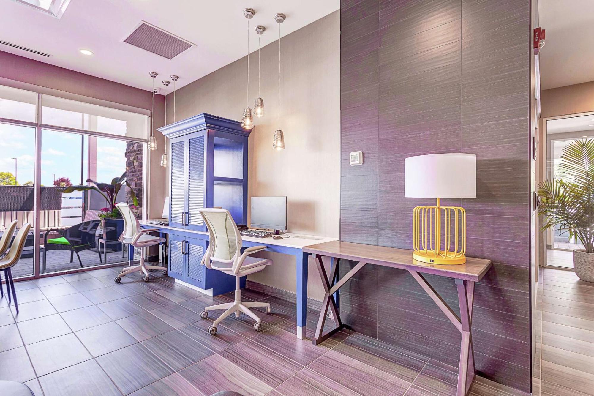 Home2 Suites By Hilton Toronto/Brampton, On Экстерьер фото